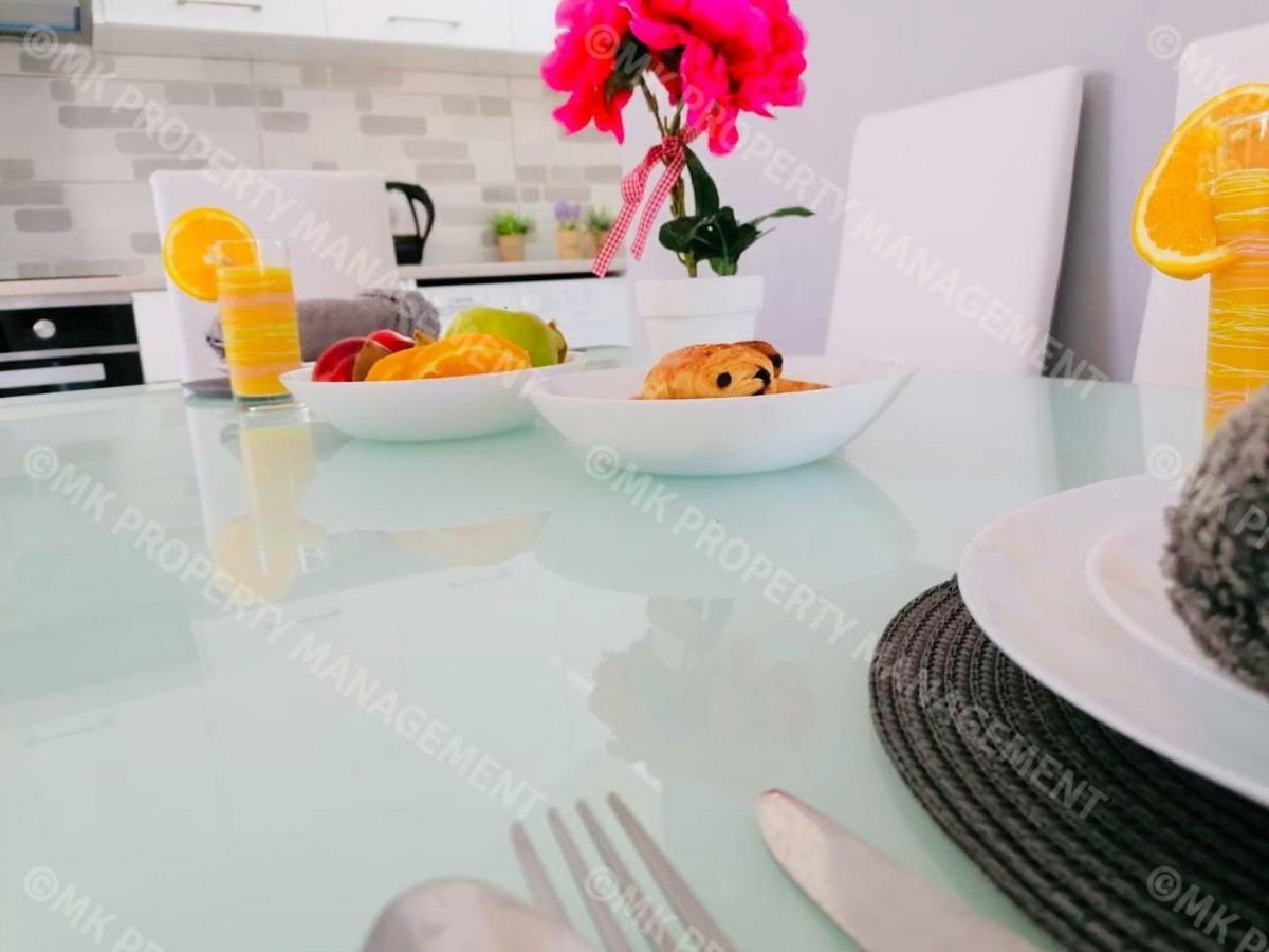 Lysia Sea-View Apartment Ларнака Екстер'єр фото